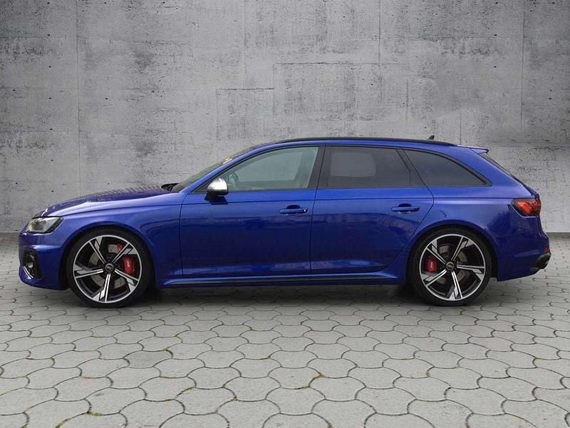 Gebraucht Audi RS4 Ambiente 450 PS (330 kW) 2022 Individuallackierungen audi exclusive Kombi