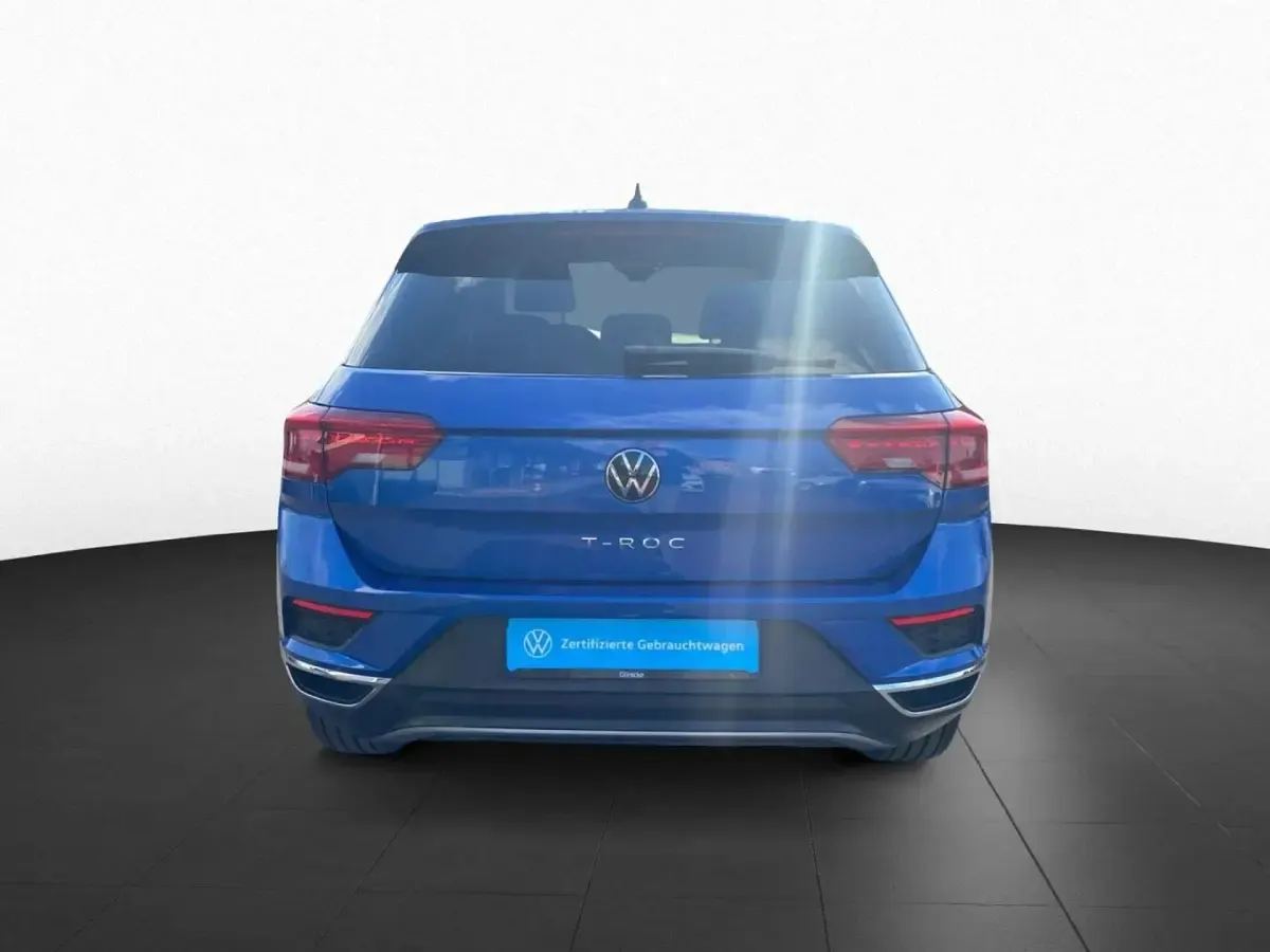 Używany VW T-Roc Active 116 KM (85 kW) 2021 Niebieski SUV