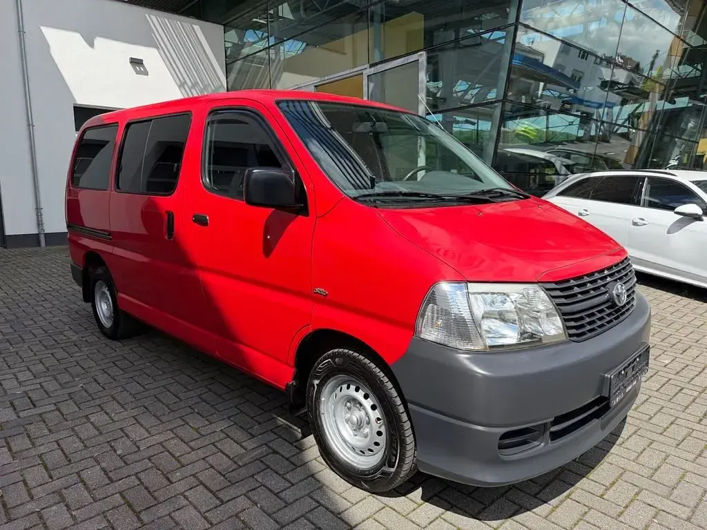 Gebraucht Toyota HiAce 117 PS (86 kW) 2006 Rot Van