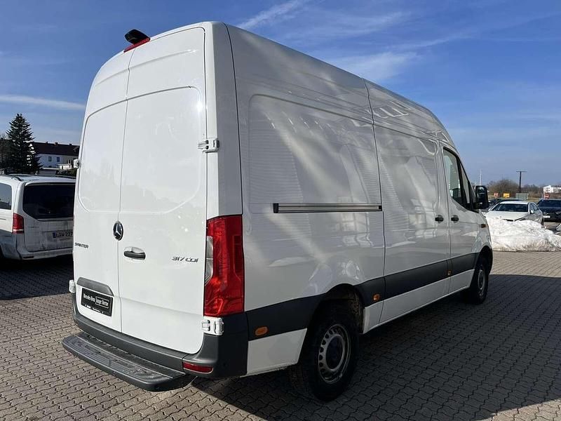 Gebraucht Mercedes Sprinter 170 PS (125 kW) 2024 Arktikweiß Van
