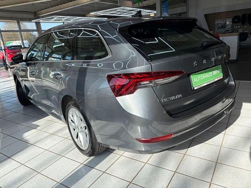 Gebraucht Skoda Octavia Style 150 PS (110 kW) 2023 Grau Kombi