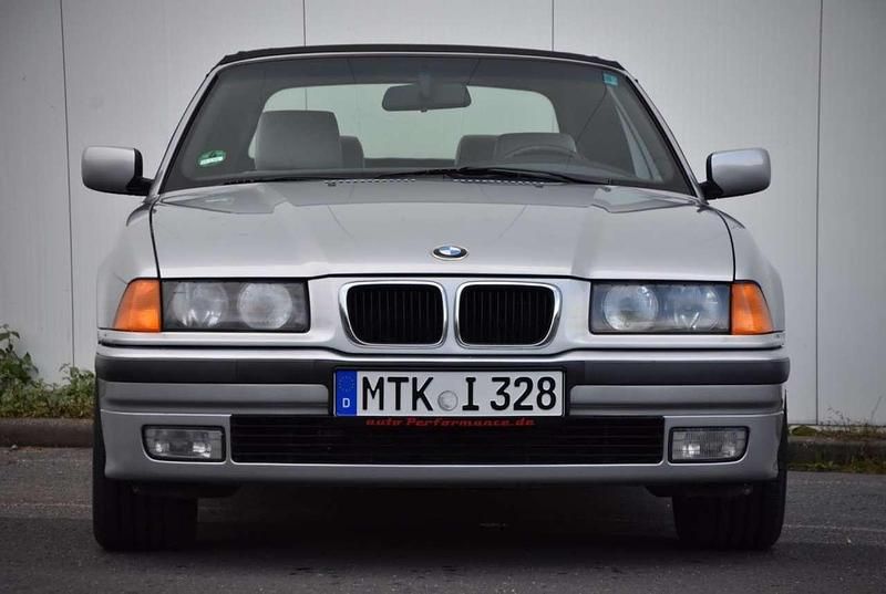 Gebraucht BMW 328 Cabriolet 193 PS (141 kW) 1997 Arctic silber Cabrio