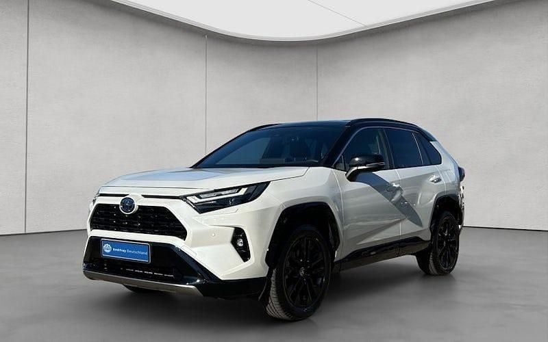 Weiß Gebraucht 2024 Toyota RAV4 Hybrid Style SUV | 42.460 € (Fairer Preis) - Bild 1/4