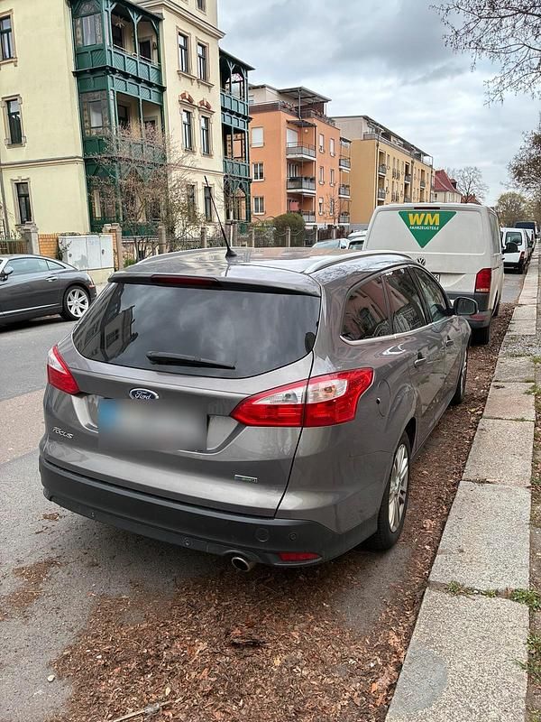 Gebraucht Ford Focus 150 PS (110 kW) 2014 Grau Kombi