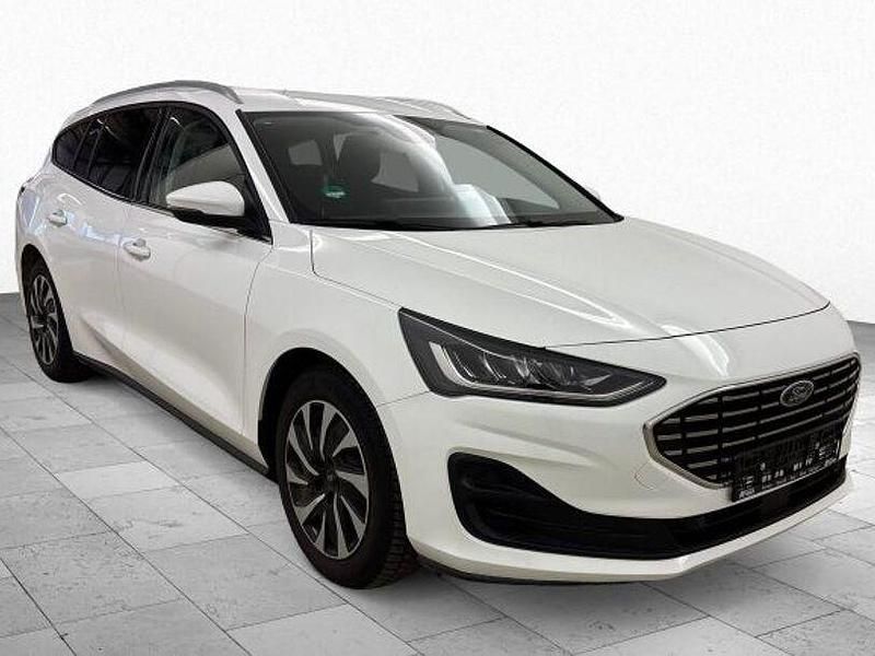 Gebraucht Ford Focus Titanium 140 PS (102 kW) 2024 Weiß Kombi