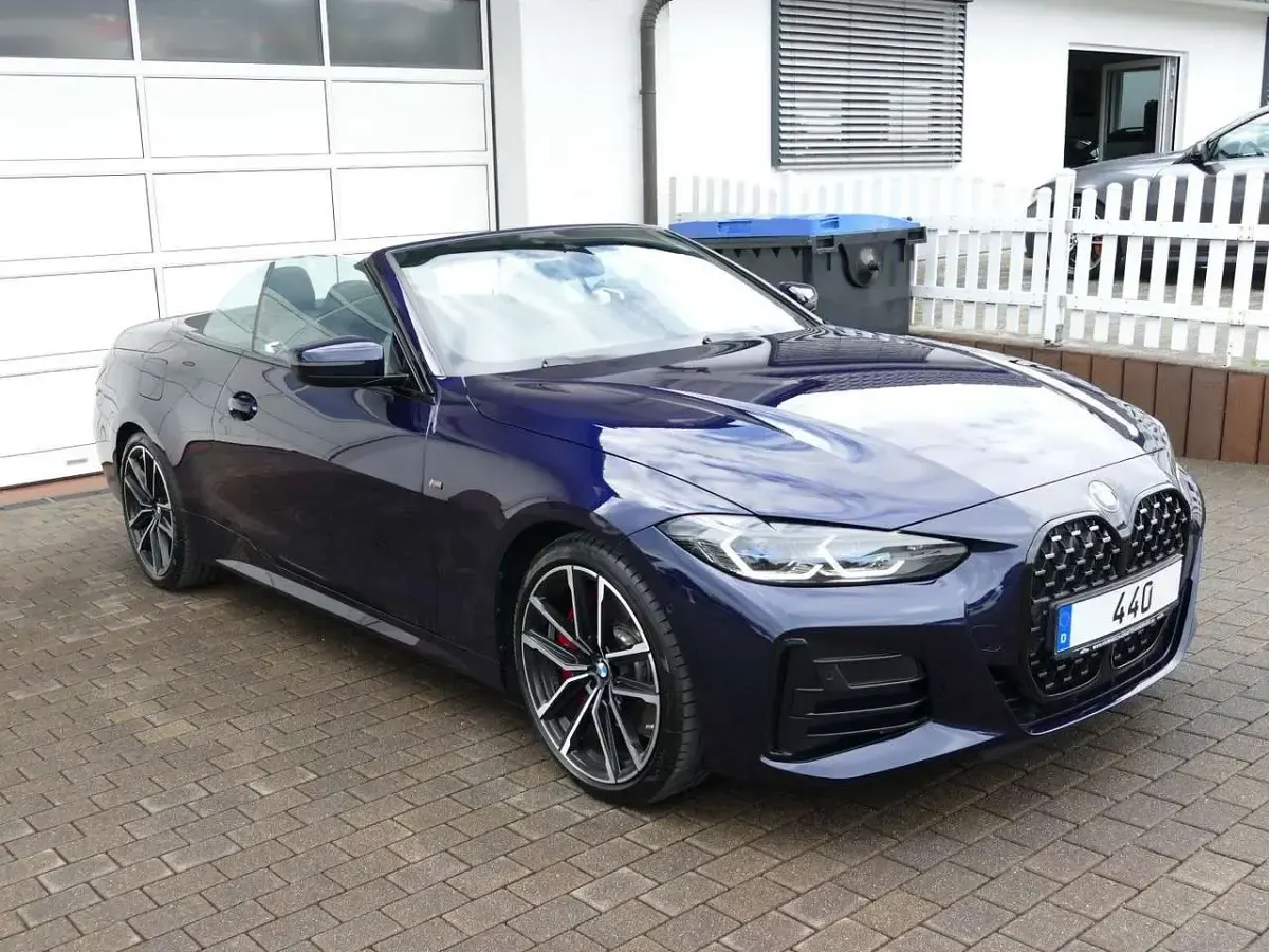 Gebraucht BMW 440 M Sport 374 PS (275 kW) 2023 Individual tansanitblaumet. Cabrio