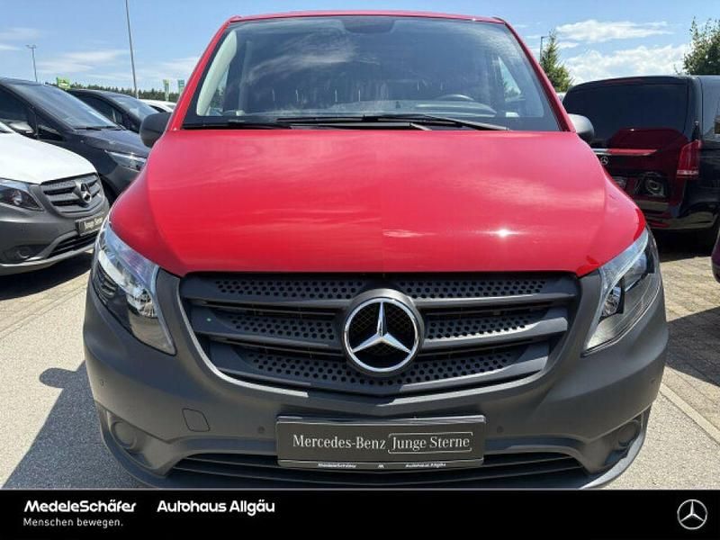 Gebraucht Mercedes Vito 85 kW (116 PS) 2021 Jupiterrot Van