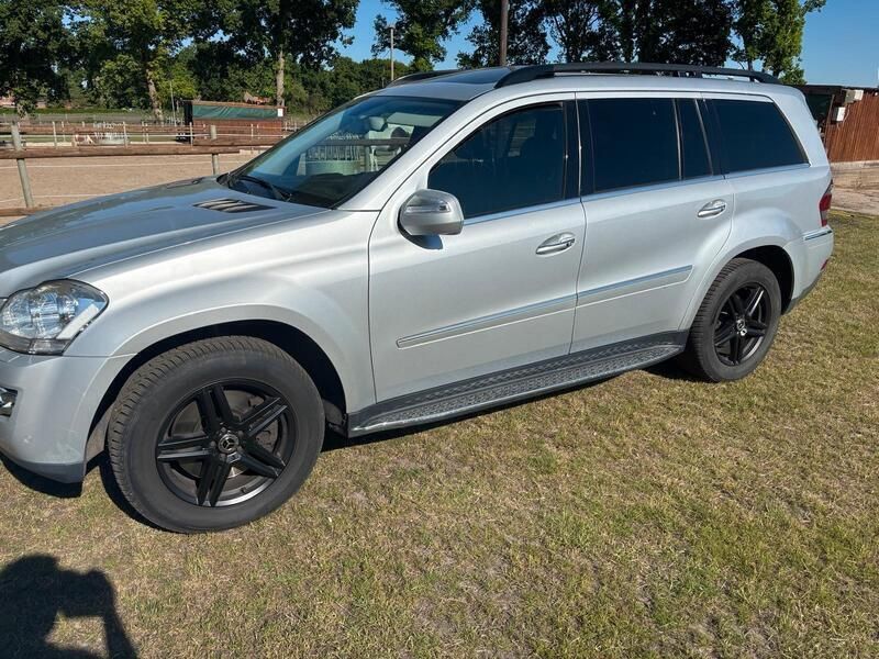 Silber Gebraucht 2009 Mercedes GL420 SUV | 9.990 € (Guter Preis) - Bild 1/4