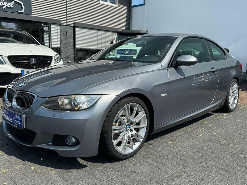 Grau Gebraucht 2009 BMW 325 M Sport Coupé | 9.999 € (Guter Preis) - Bild 1/4