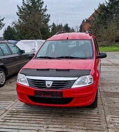 Rot Gebraucht 2009 Dacia Logan MCV Kombi | 2.200 € (Fairer Preis) - Bild 1/4
