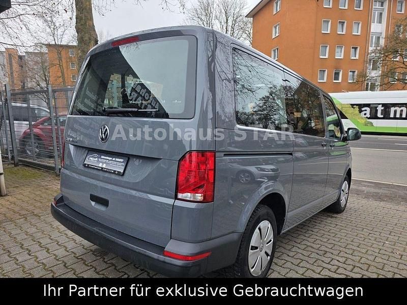Gebraucht VW Caravelle 150 PS (110 kW) 2023 Grau Van / Kleinbus