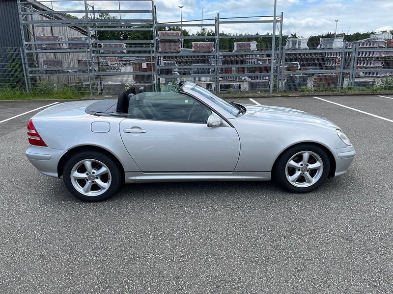 Gebraucht Mercedes 170 163 PS (119 kW) 2003 Silber Cabrio