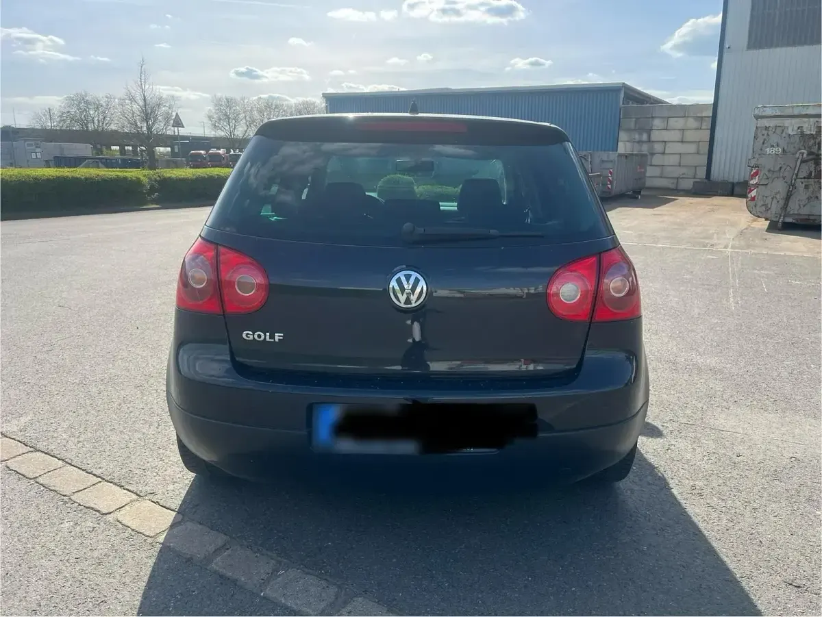 Gebraucht VW Golf V 80 PS (58 kW) 2007 Schwarz Kleinwagen