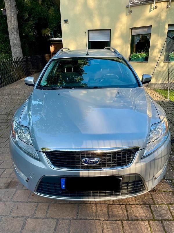 Silber Gebraucht 2009 Ford Mondeo Trend Limousine | 3.500 € (Fairer Preis) - Bild 1/4