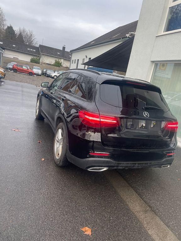 Gebraucht Mercedes GLC220 AMG line 170 PS (125 kW) 2018 Grau SUV