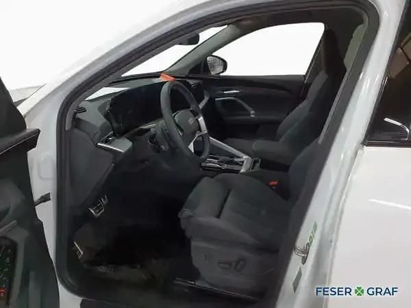 Gebraucht Audi Q5 Ambiente 204 PS (150 kW) 2025 Arkonaweiß SUV