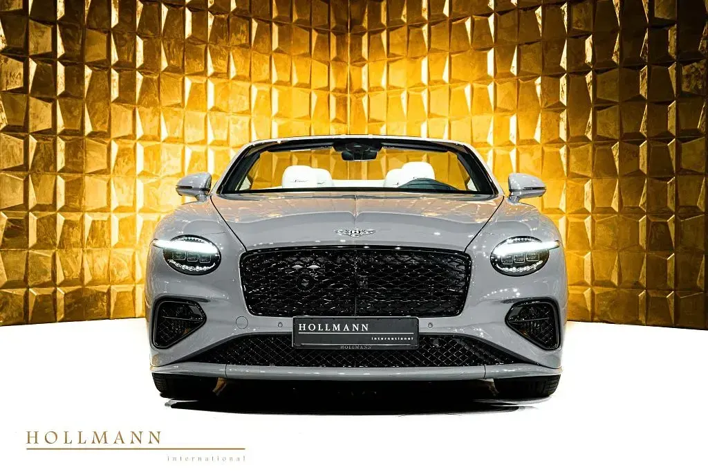 Neu Bentley Continental 790 PS (581 kW) 2026 Grau Cabrio
