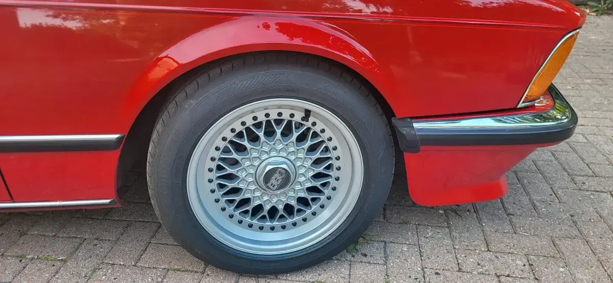 Gebraucht BMW 635 191 PS (140 kW) 1985 Rot Coupé