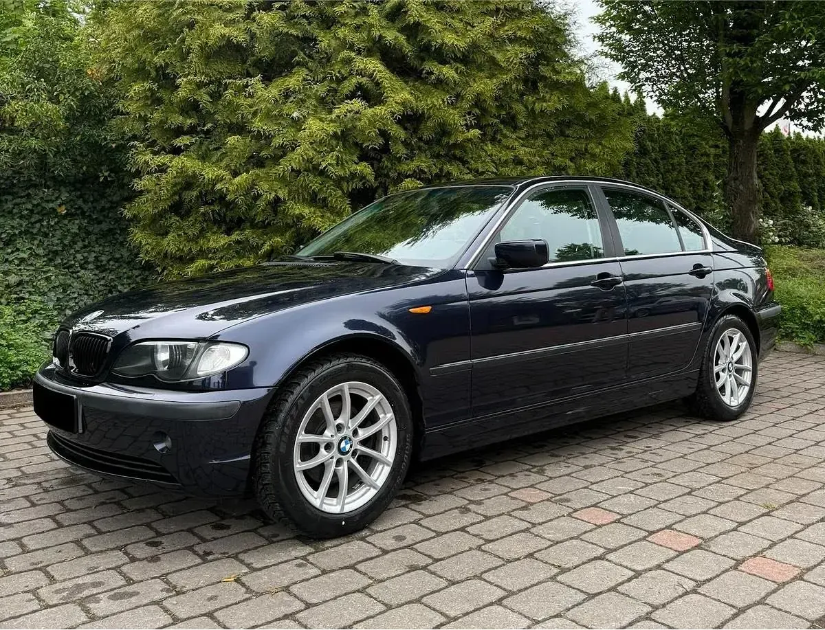 Gebraucht BMW 320 Sport Line 170 PS (125 kW) 2002 Blau Limousine