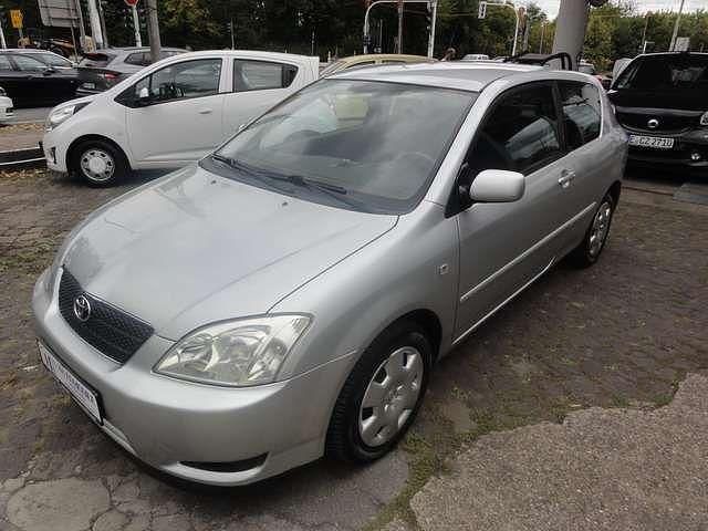 Silber (metallic) Gebraucht 2004 Toyota Corolla Sol Kleinwagen | 3.490 € (Fairer Preis) - Bild 1/4