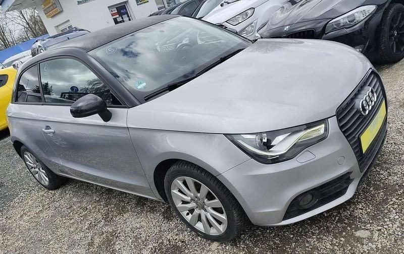 Gebraucht Audi A1 Attraction 86 PS (63 kW) 2014 Silber Kleinwagen