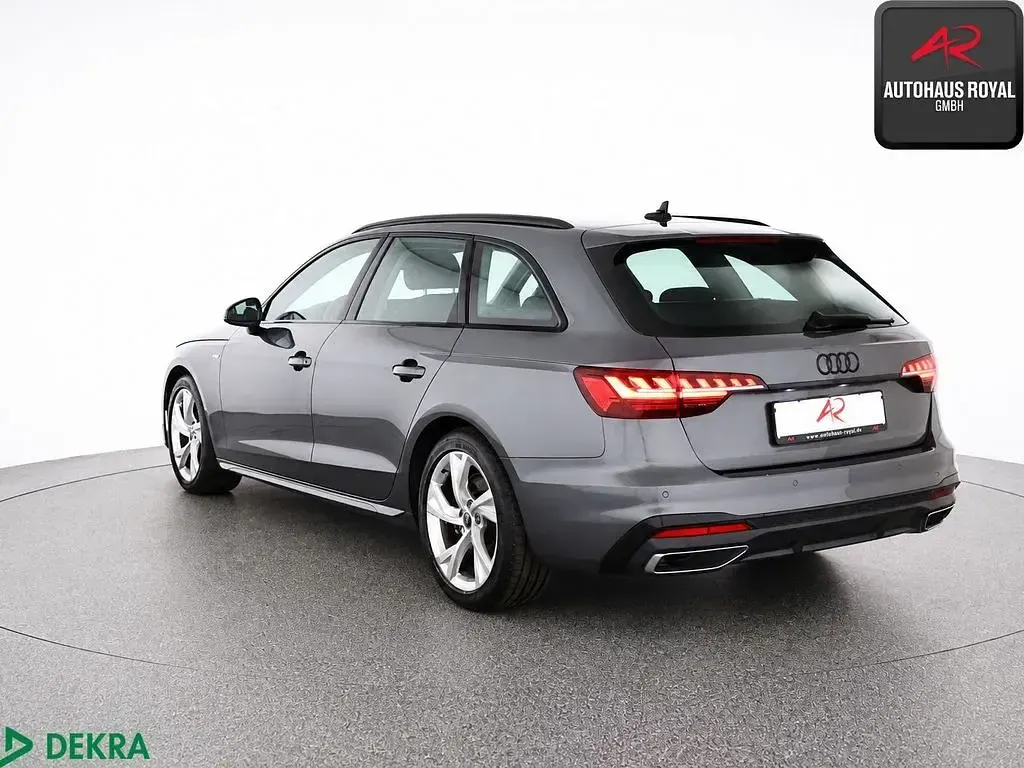 Gebraucht Audi A4 S-Line 204 PS (150 kW) 2023 Daytonagrau perleffekt Kombi