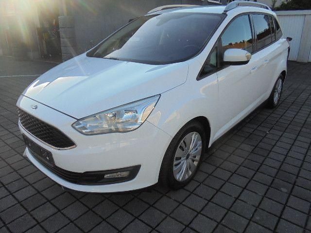 Weiß Gebraucht 2017 Ford Grand C-Max Cool & Connect Van / Kleinbus | 11.990 € (Etwas zu teuer) - Bild 1/4