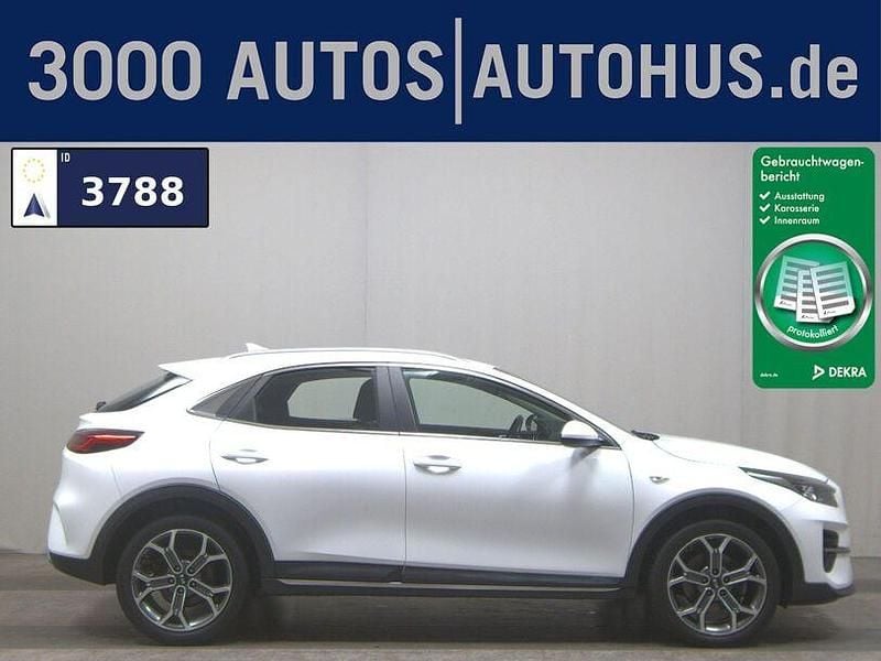 Gebraucht Kia Ceed Vision 160 PS (117 kW) 2021 (hw2) deluxeweiss met. (metallic) Kleinwagen