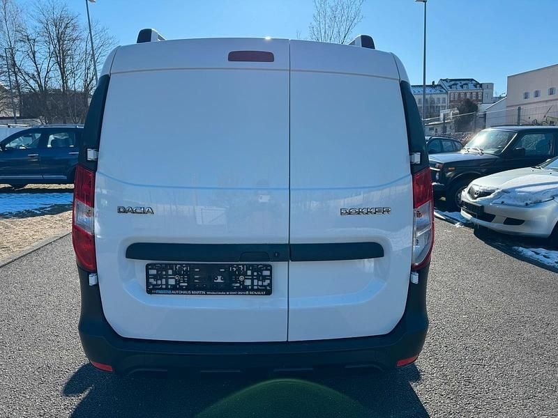 Gebraucht Dacia Dokker 83 PS (61 kW) 2015 Weiß Van / Kleinbus