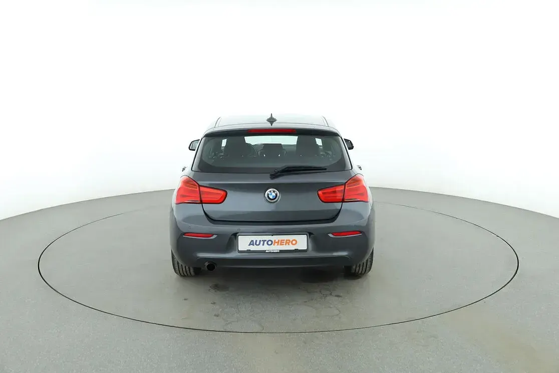 Gebraucht BMW 116 Advantage 109 PS (80 kW) 2016 Grau Kleinwagen