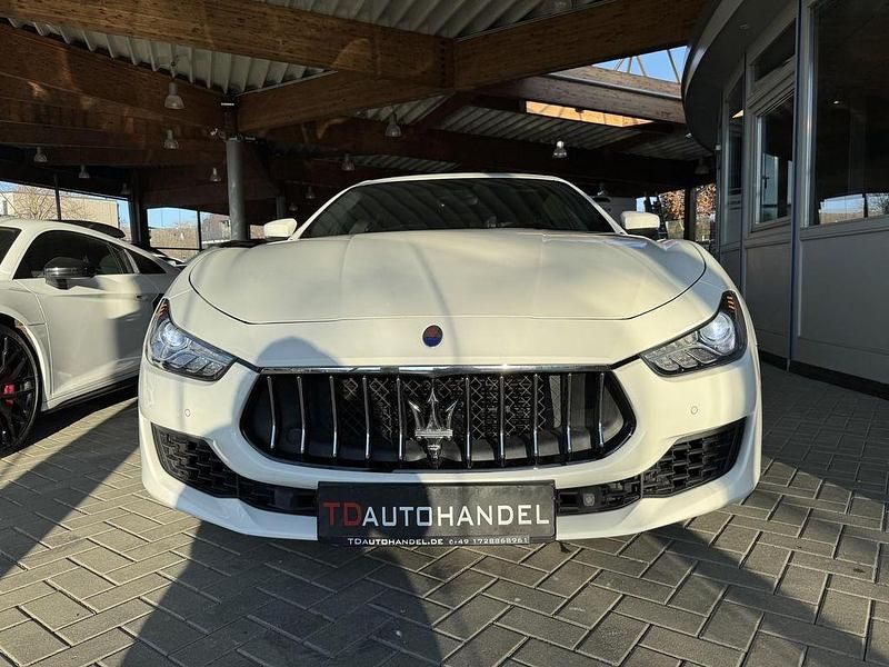 Gebraucht Maserati Ghibli 275 PS (202 kW) 2018 Weiß Limousine