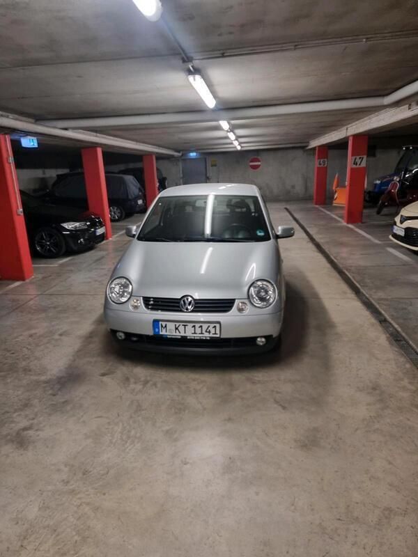 Grau Gebraucht 2003 VW Lupo Kleinwagen | 800 € (Superpreis) - Bild 1/4
