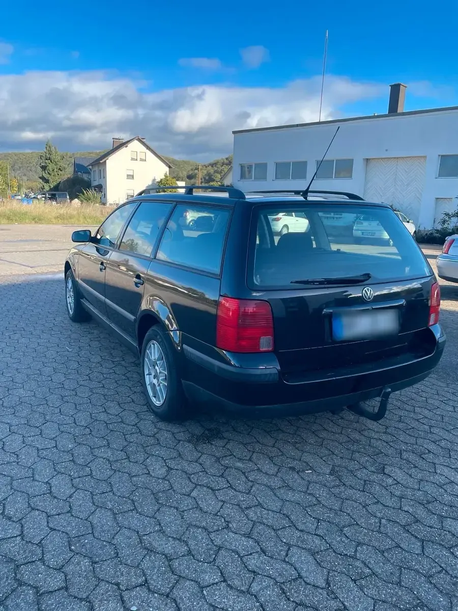 Brugt VW Passat 101 HK (74 kW) 2000 Sort Stationcar