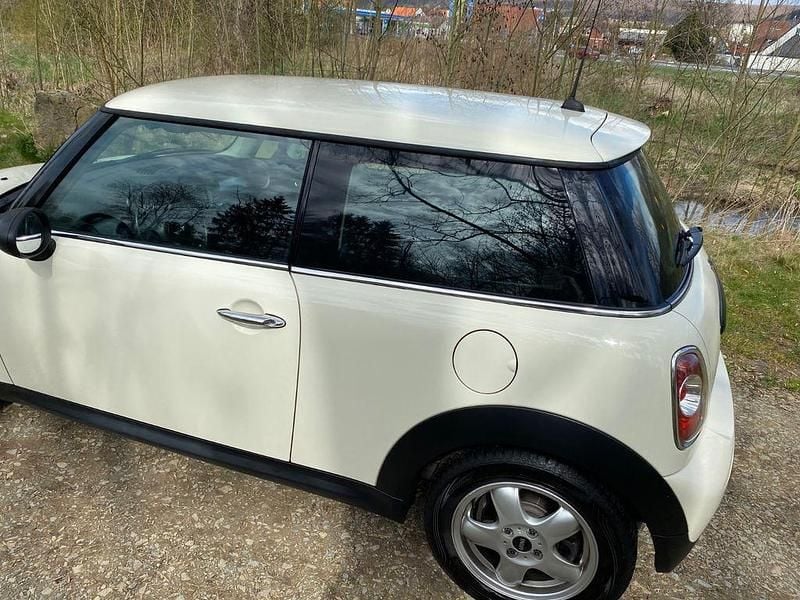 Gebraucht Mini ONE 75 PS (55 kW) 2012 Weiß Kleinwagen