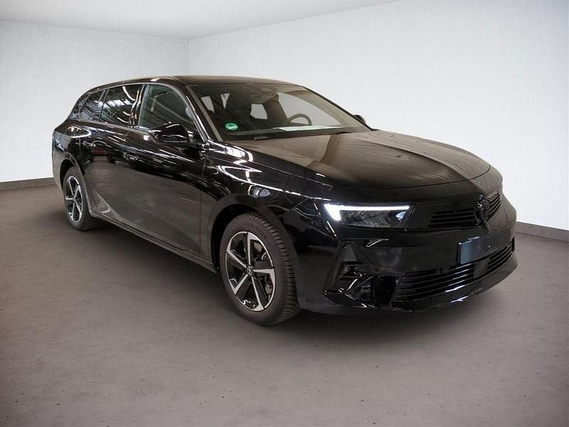 Gebraucht Opel Astra S 131 PS (96 kW) 2024 Schwarz Kombi