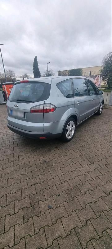 Gebraucht Ford S-MAX Titanium 145 PS (106 kW) 2008 Silber Van / Kleinbus