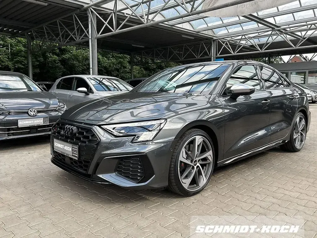 Gebraucht Audi S3 Sport 310 PS (228 kW) 2024 Grau Limousine