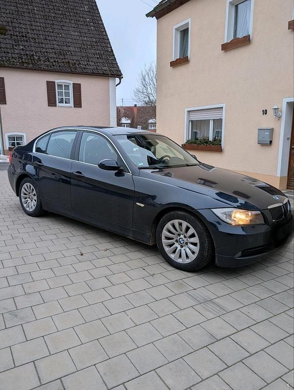 Gebraucht BMW 325 218 PS (160 kW) 2006 Blau Limousine