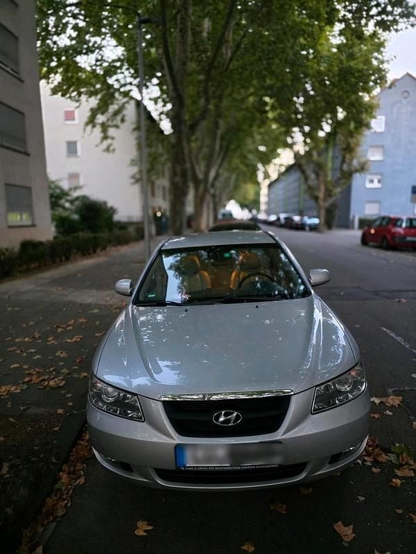 Silber Gebraucht 2005 Hyundai Sonata Limousine | 3.800 € (Fairer Preis) - Bild 1/4