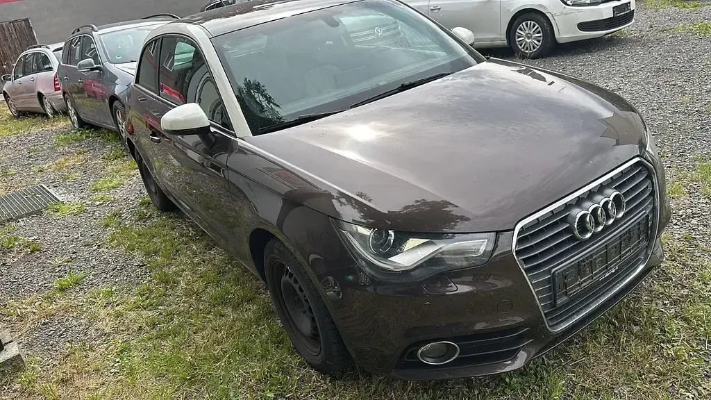 Gebraucht Audi A1 Ambition 105 PS (77 kW) 2011 Braun Kleinwagen