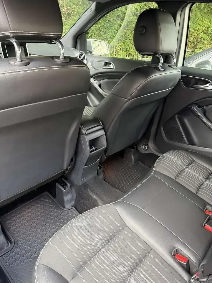 Gebraucht Mercedes B180 122 PS (89 kW) 2013 Kleinwagen