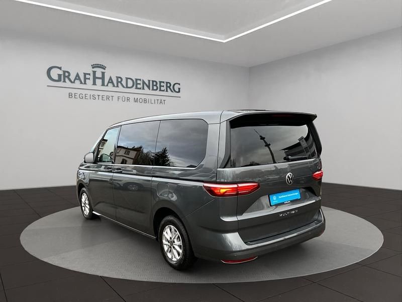 Gebraucht VW Multivan Life 150 PS (110 kW) 2024 Van / Kleinbus