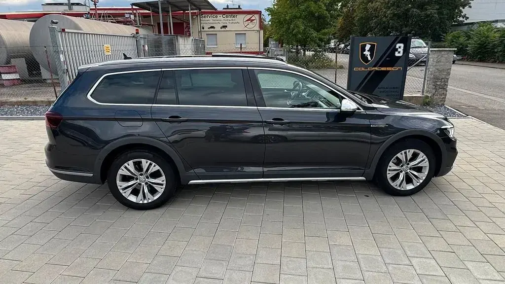 Gebraucht VW Passat 190 PS (139 kW) 2019 Grau Limousine