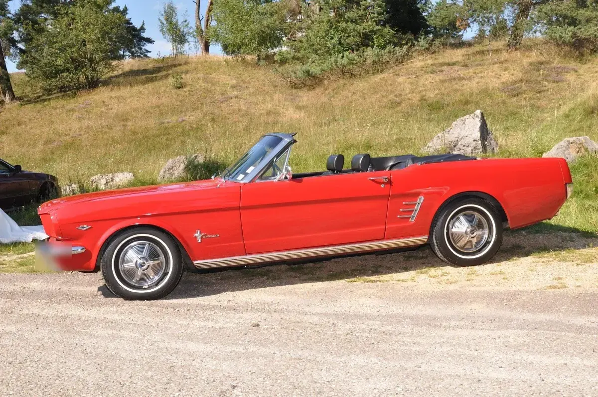 Gebraucht Ford V8 200 PS (147 kW) 1965 Rot Cabrio