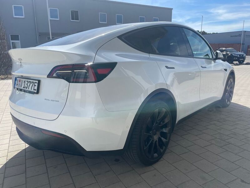 Gebraucht Tesla Model Y Long Range AWD 378 kW (514 PS) 2022 Weiß SUV