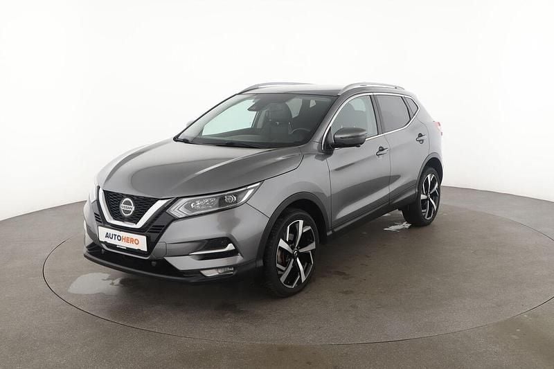 Grau Gebraucht 2021 Nissan Qashqai Akari SUV | 18.000 € (Guter Preis) - Bild 1/3