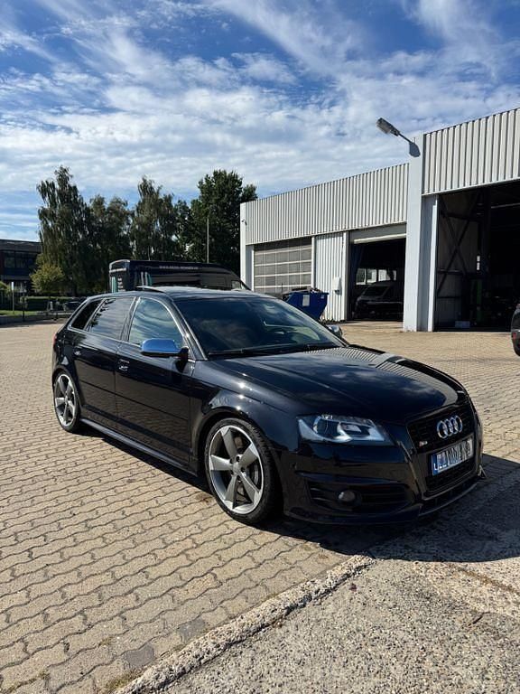 Schwarz Gebraucht 2012 Audi S3 Sport Limousine | 19.300 € (Teuer) - Bild 1/4