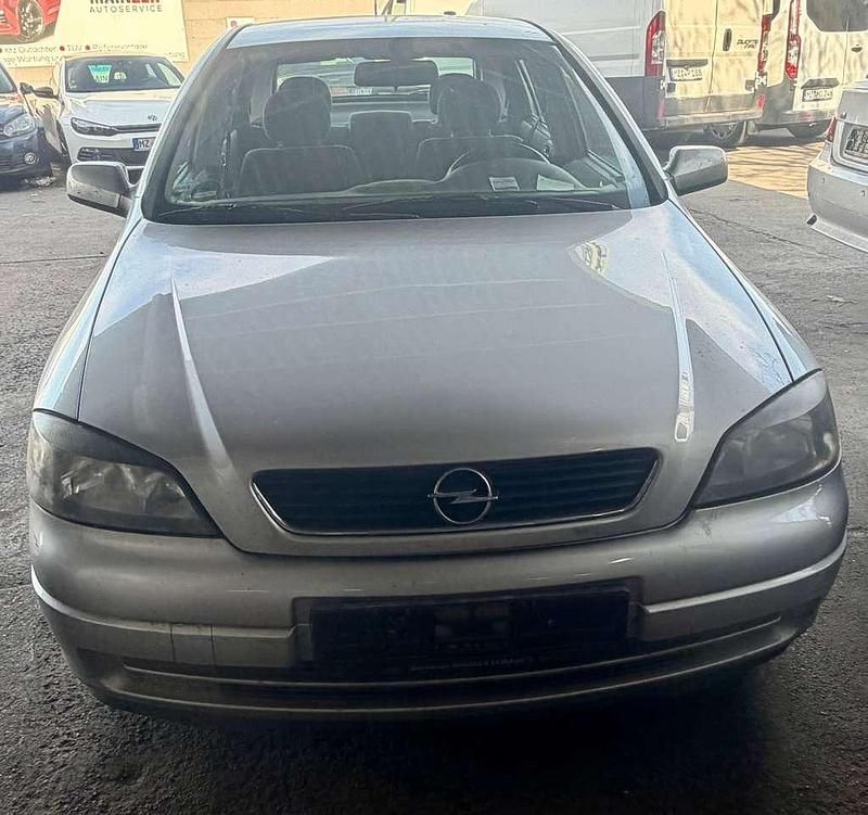 Gebraucht Opel Astra Classic Edition 84 PS (61 kW) 2003 Silber Limousine