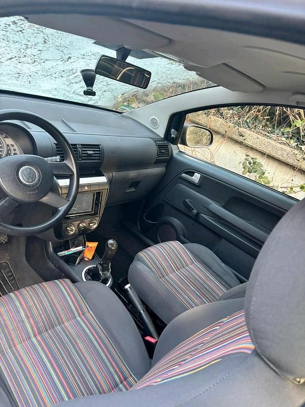 Gebraucht VW Fox 55 PS (40 kW) 2006 Schwarz Kleinwagen