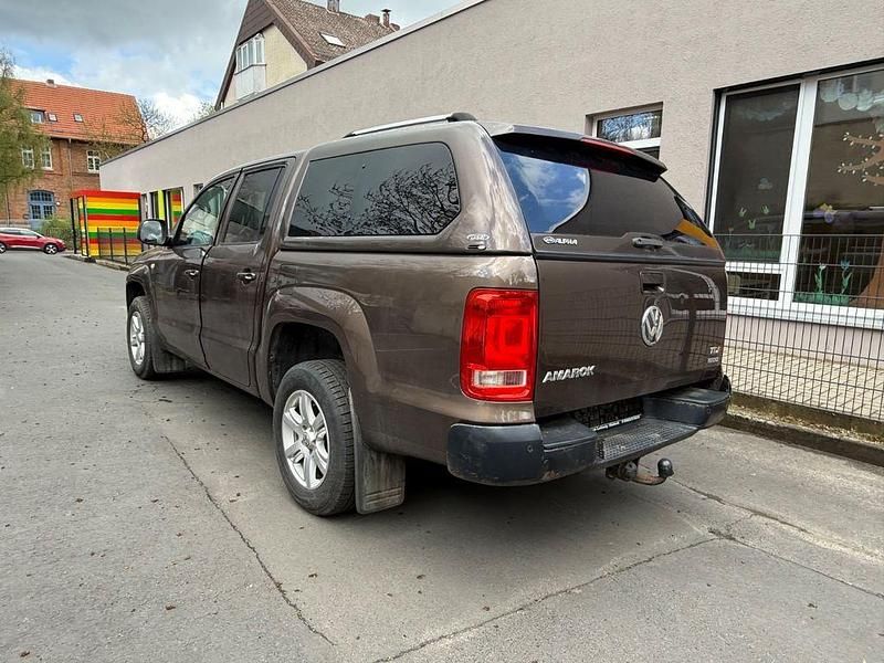 Gebraucht VW Amarok Trendline 163 PS (119 kW) 2011 Braun Pickup